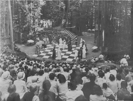 1931 Alice Adventuring in Wonderland Chess Board With Audience